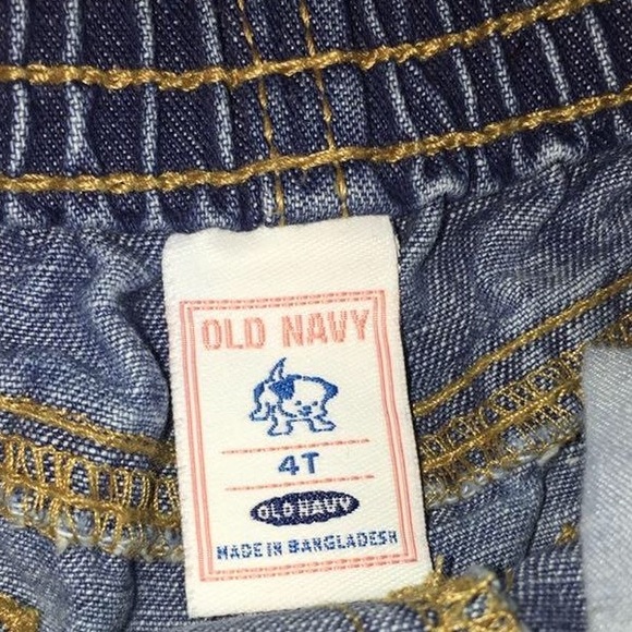 Old Navy star shorts 4T - Picture 2 of 4